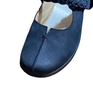 New HOTTER SHOES SIZE 8:Made in England Navy blue